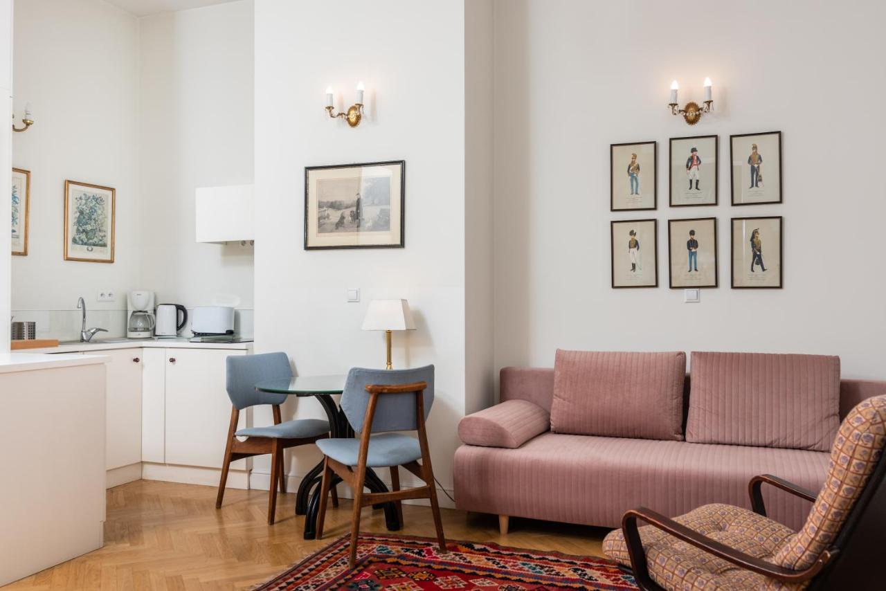 Classy Old Town Suites - By Upstairs Kraków Eksteriør billede