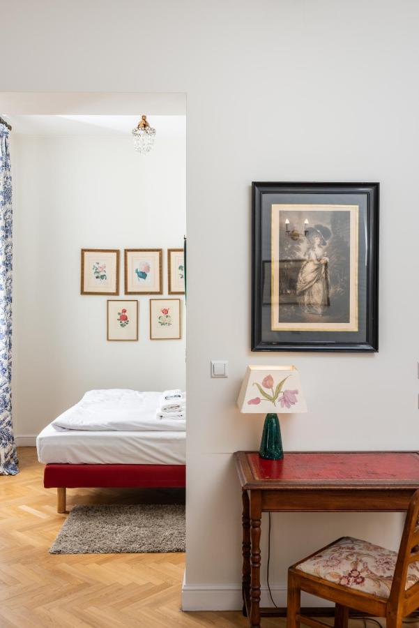 Classy Old Town Suites - By Upstairs Kraków Eksteriør billede