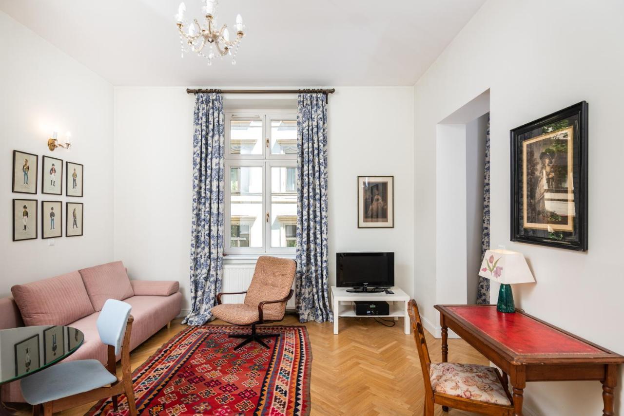 Classy Old Town Suites - By Upstairs Kraków Eksteriør billede